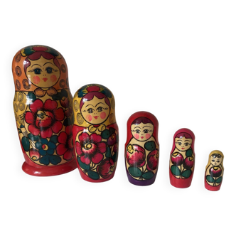 Nesting Matryoshka Russian Doll - Vintage red