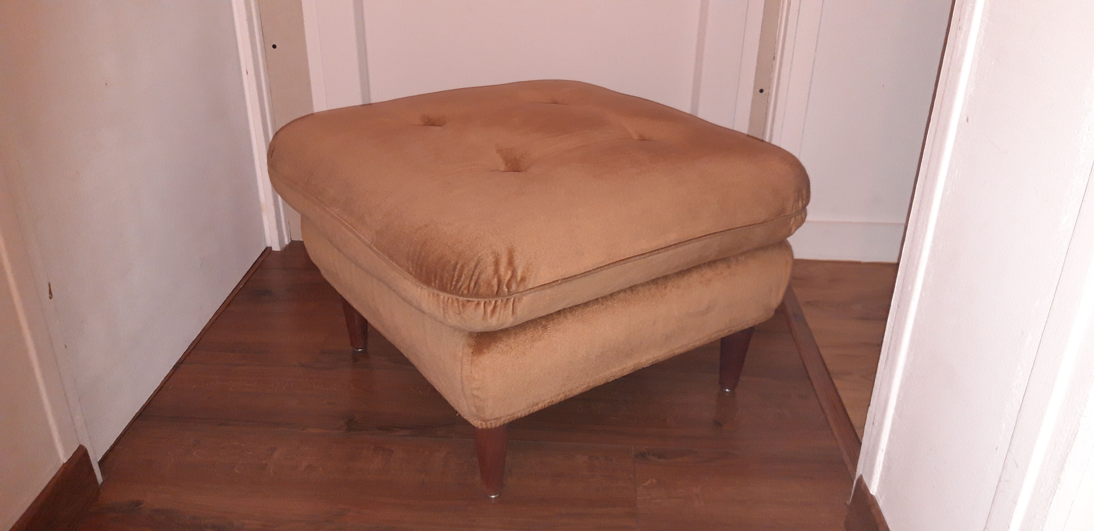 Pouf carré marque Gamba
