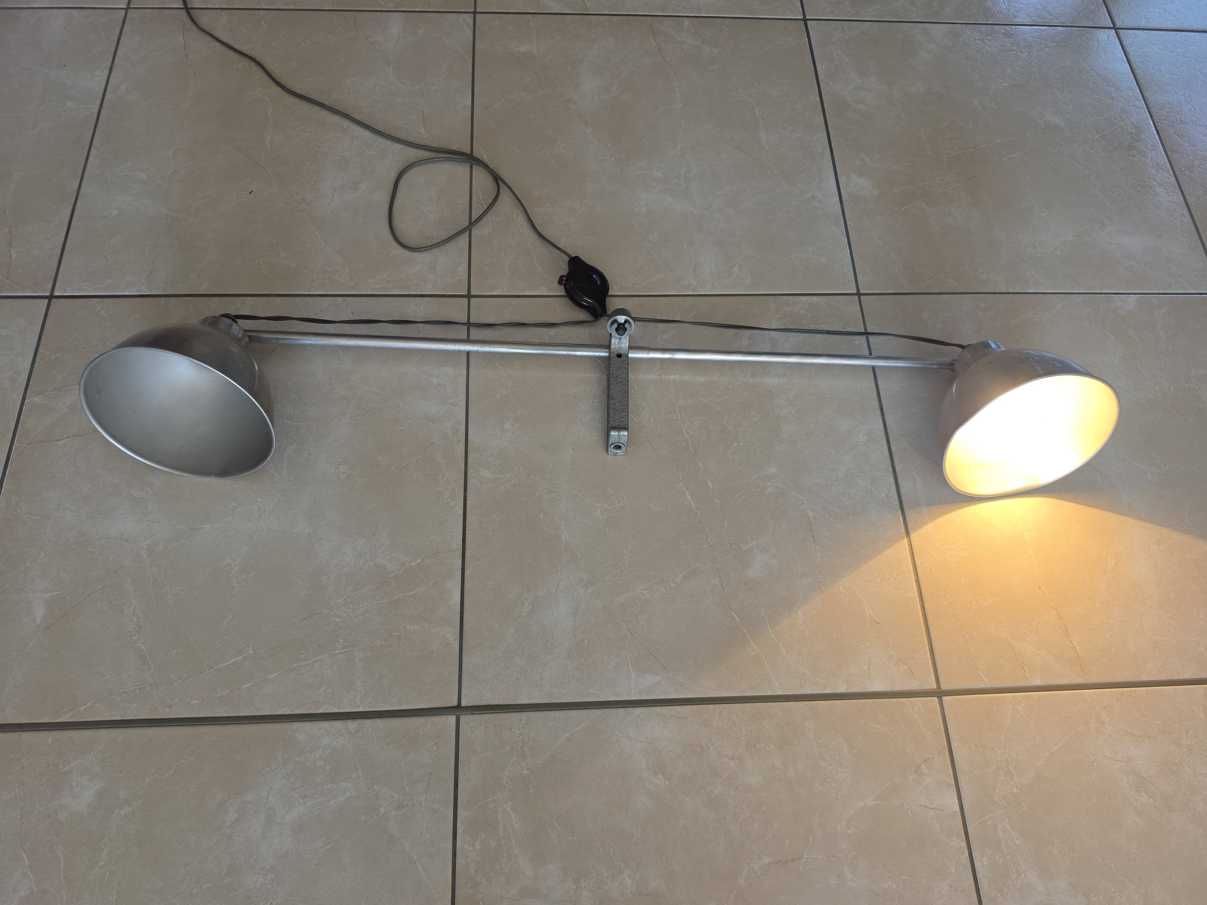 Lampe vintage attribuée à André Lavigne réglable de 46 à 80 cm