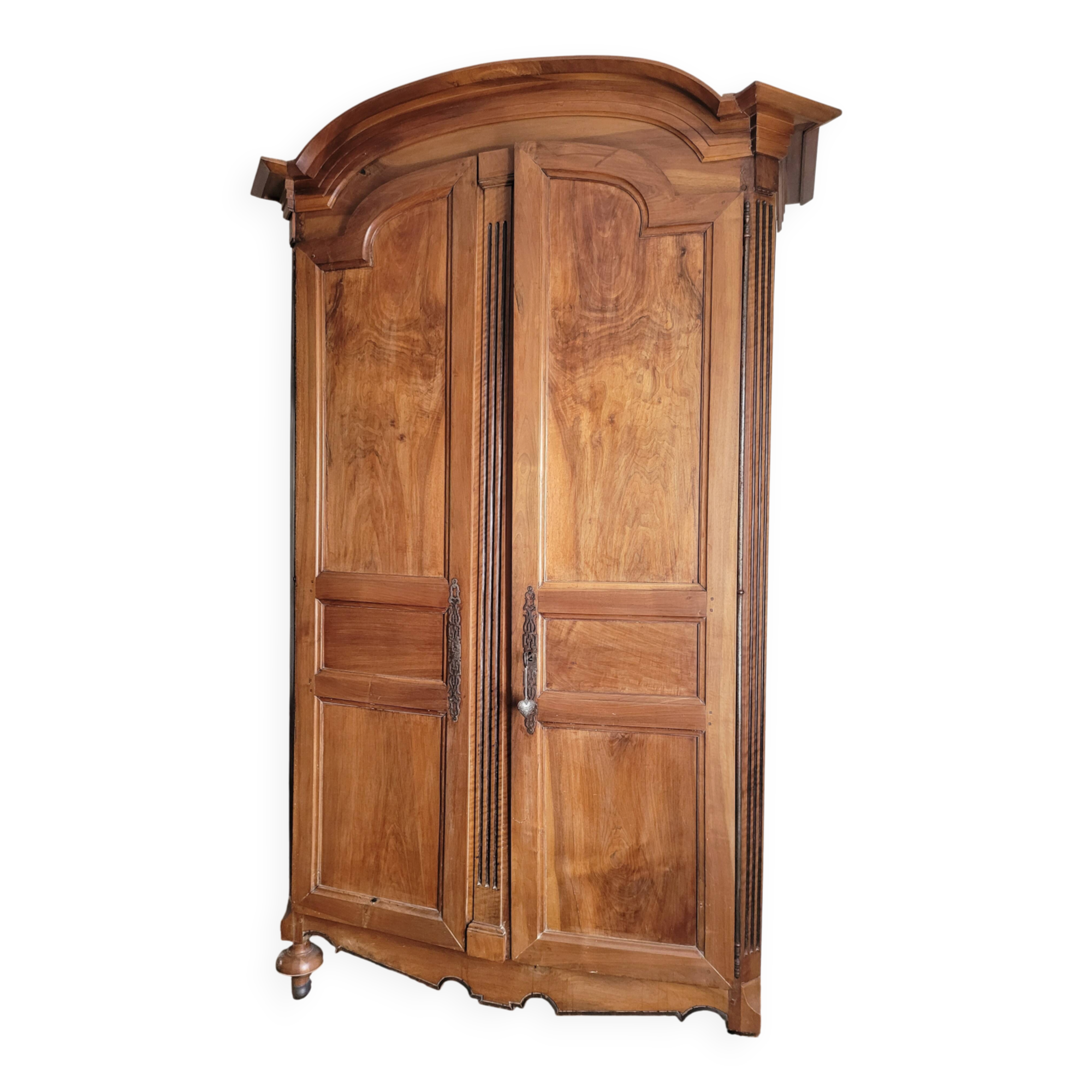Armoire ancienne