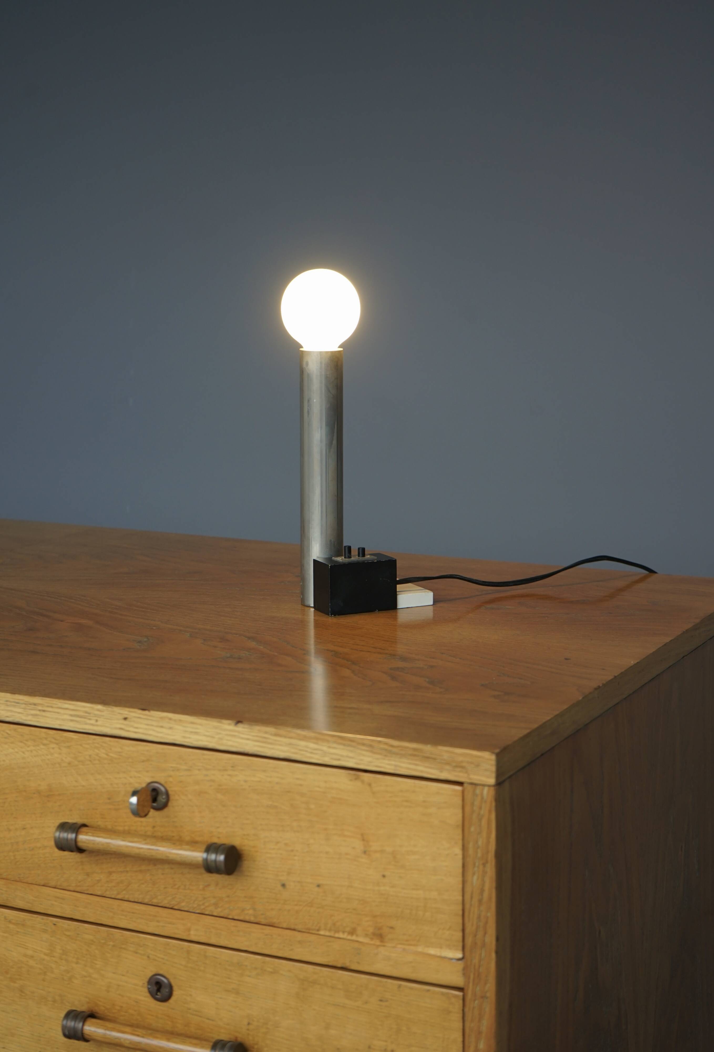 Rare Lampe de Table Constructiviste Modèle 3 par Sybold van Ravesteyn, 1970s