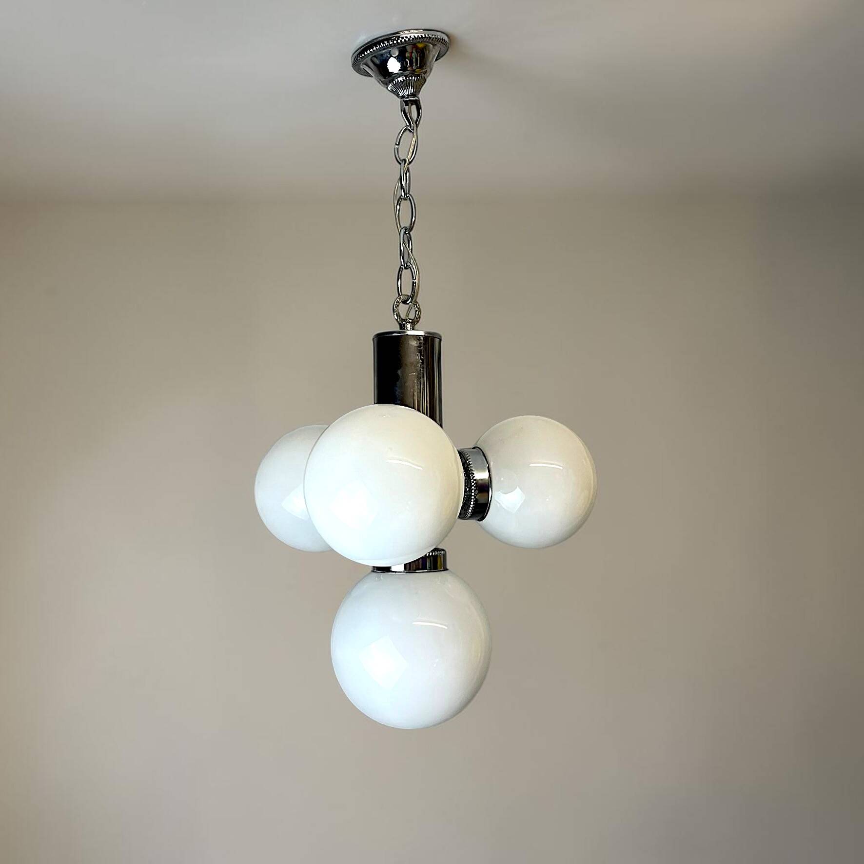 Chandelier atomique à 4 lumières de l'ère spatiale