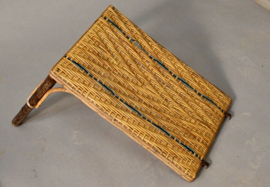 Folding rattan chaise longue 1900