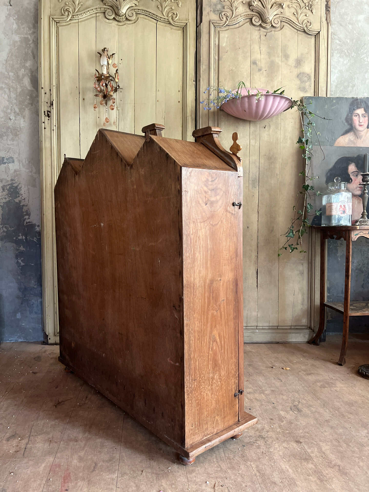 Vitrine ancienne