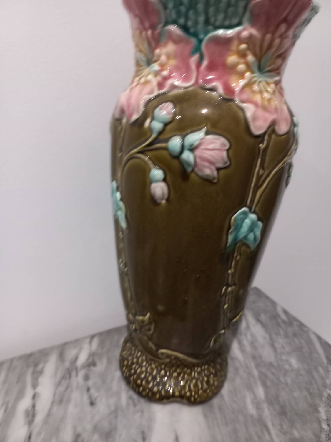 set of 2 art deco vases
