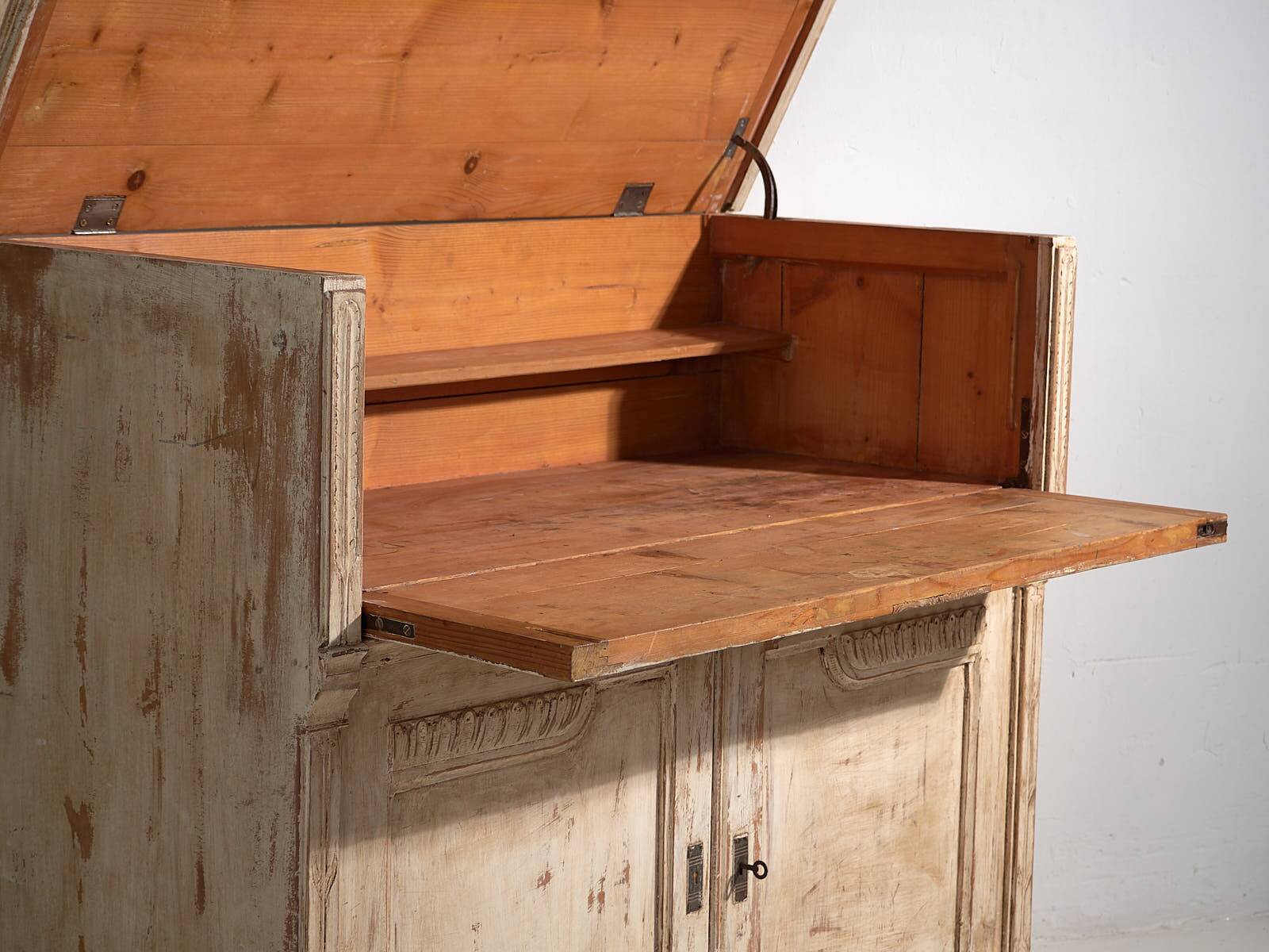 Antique white desk chest of drawers (circa 1920)