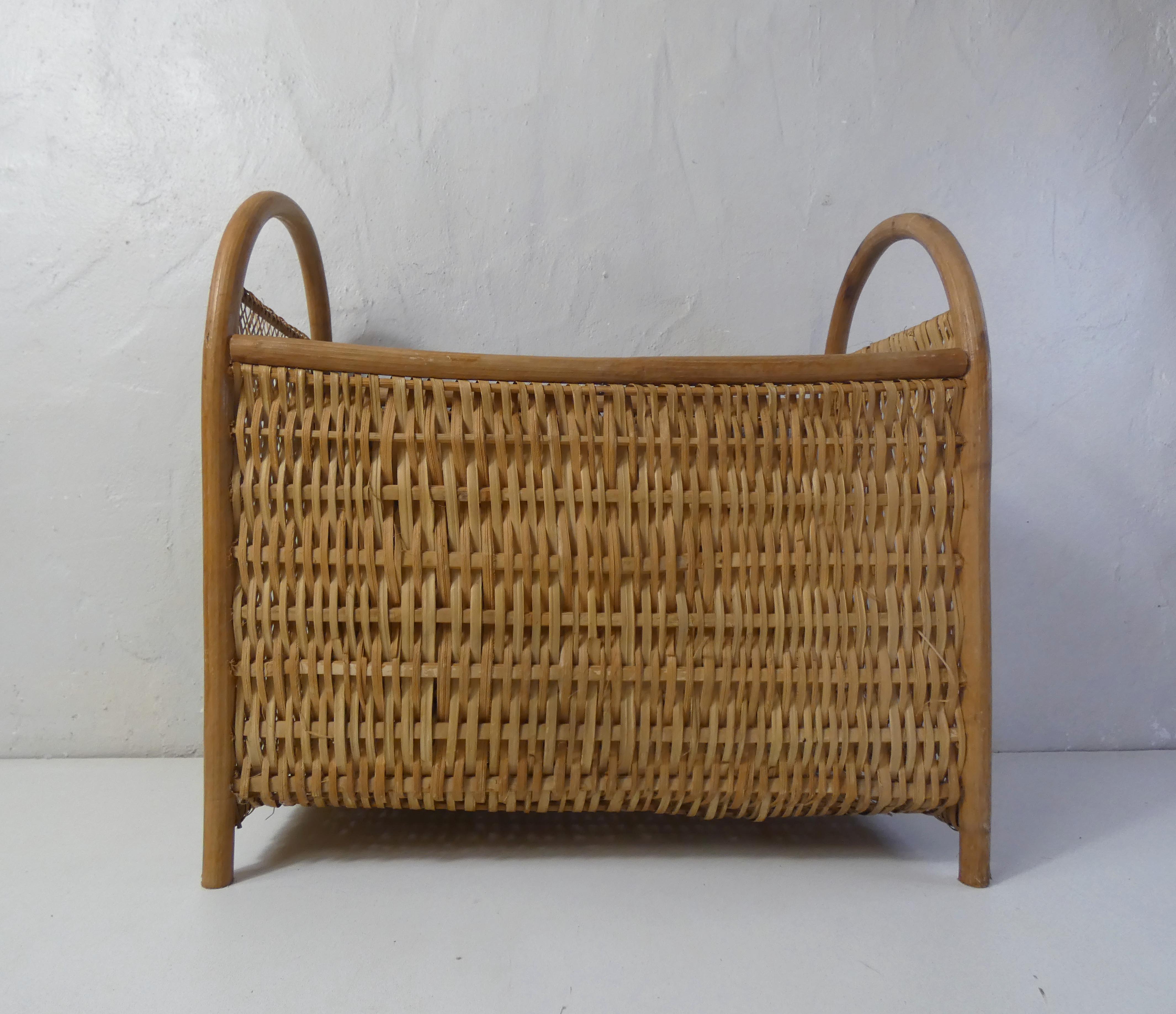 Rattan magazine holder