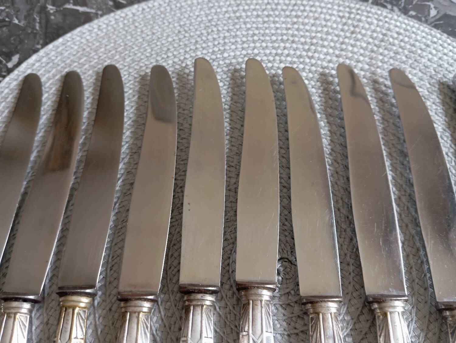 12 silver-plated art deco knives