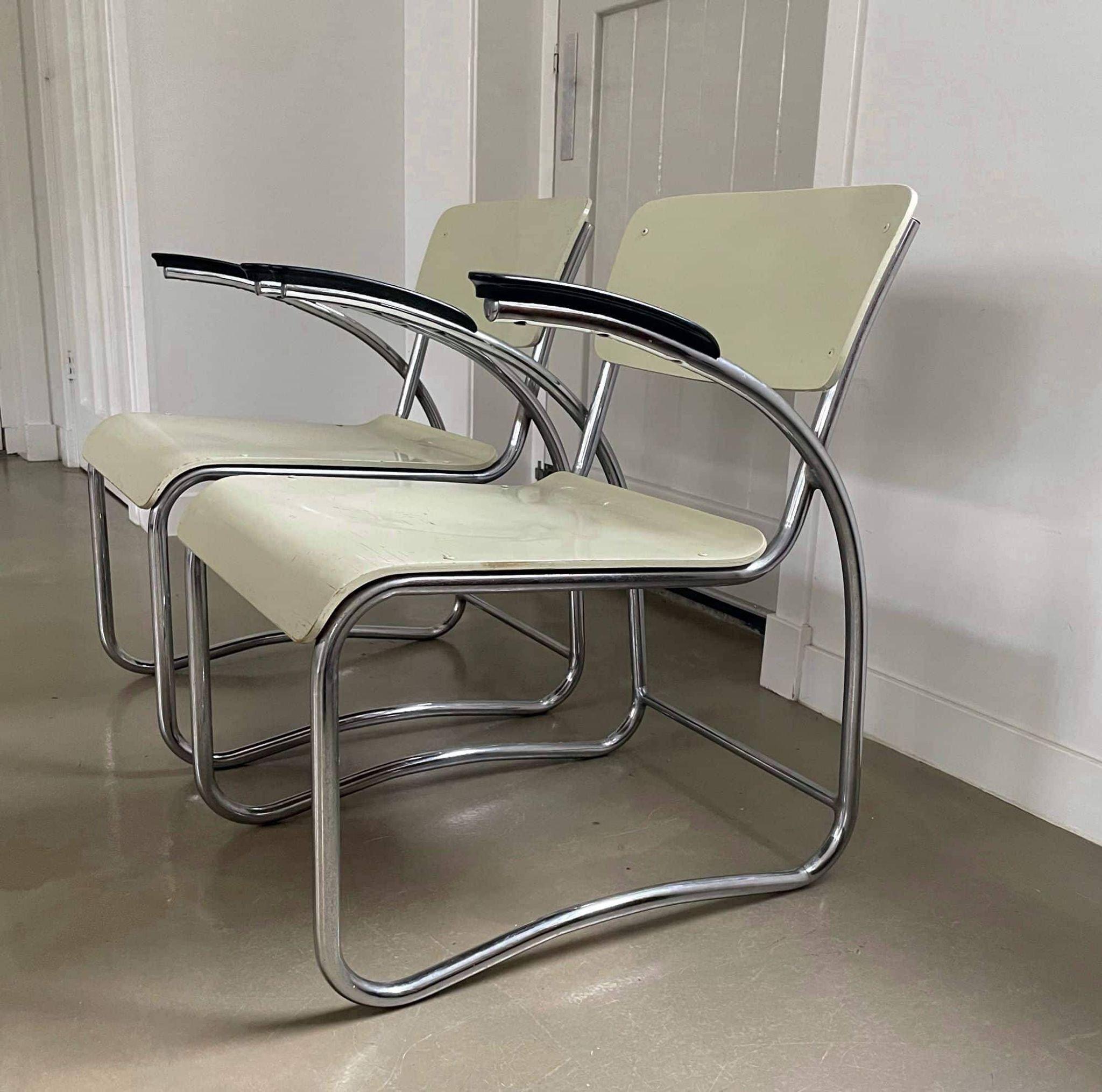 Chaises armatures de style Bauhaus, fauteuils, Auping, Pays-Bas, années 1930