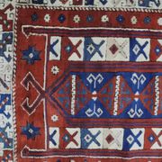 Vintage hand-knotted kazak rug 185x127cm