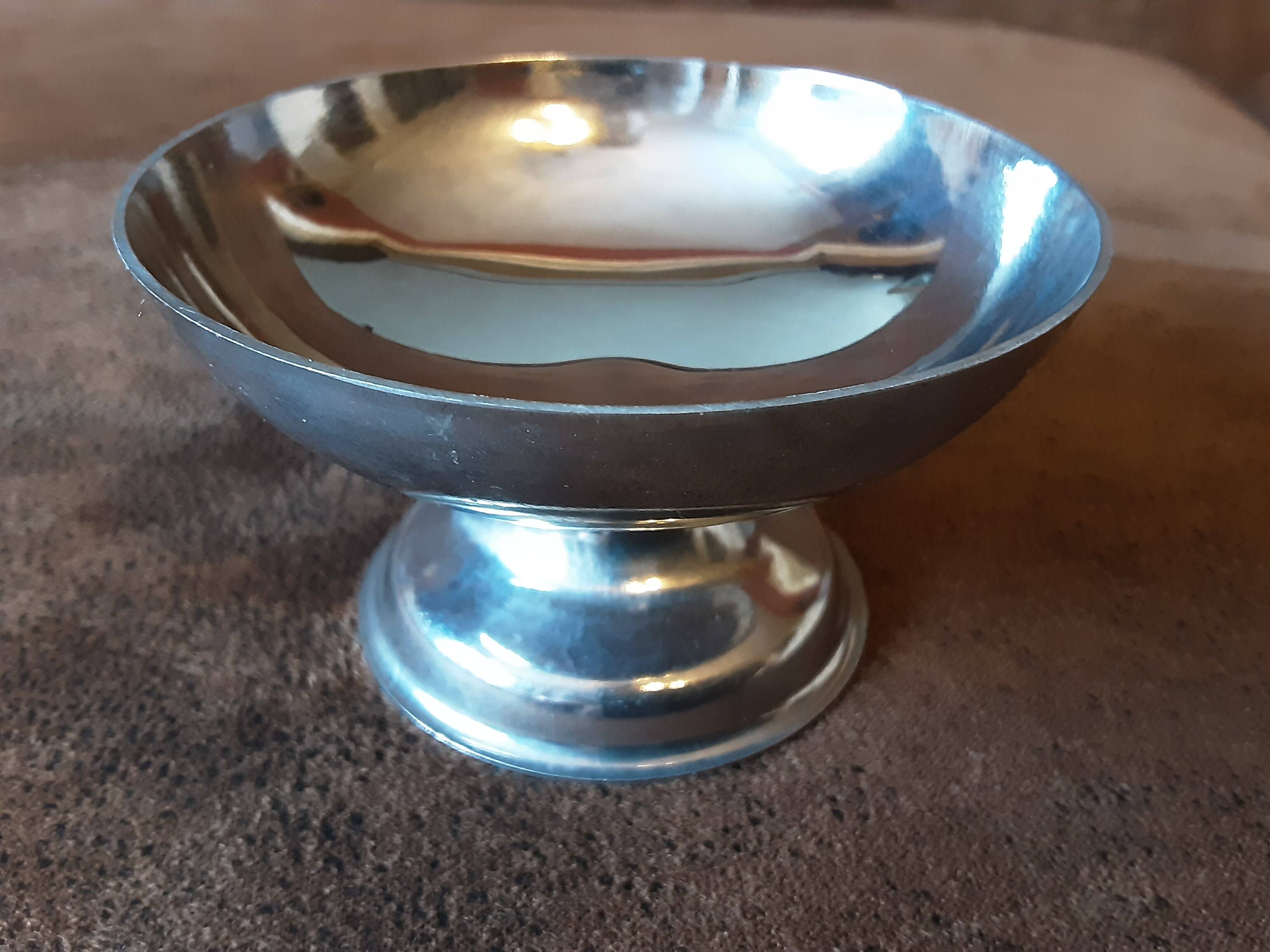 Set of 6 footed bowls. Metal