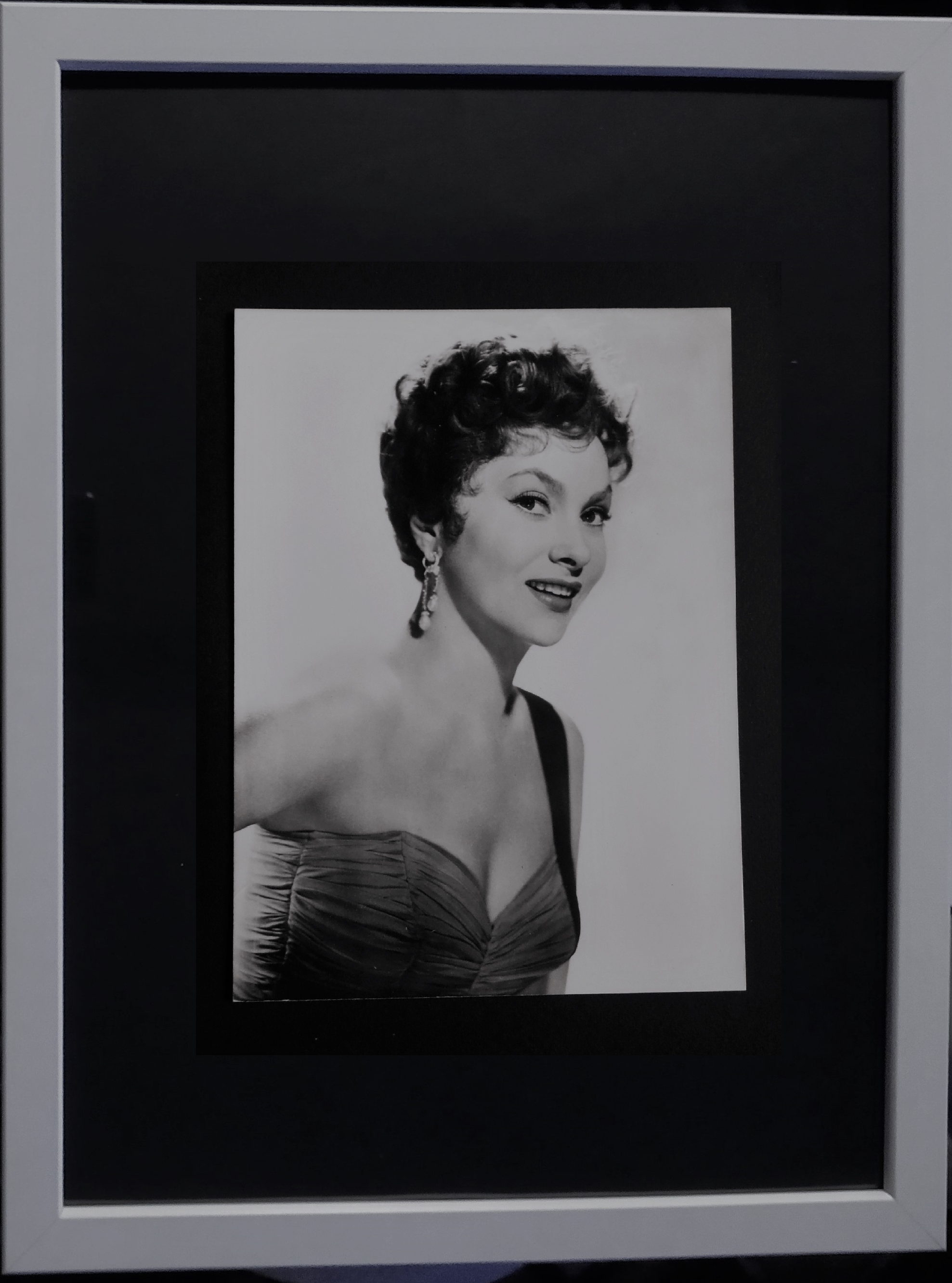 Original photograph of "Gina Lollobrigida" from 1960