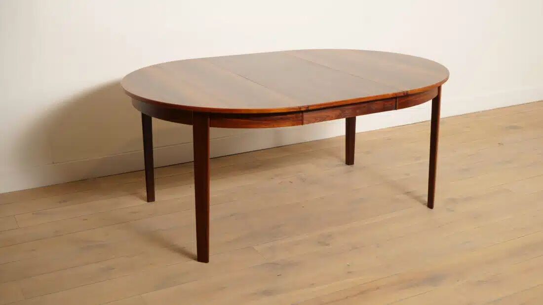 Vintage round dining table | extendable | Rosewood