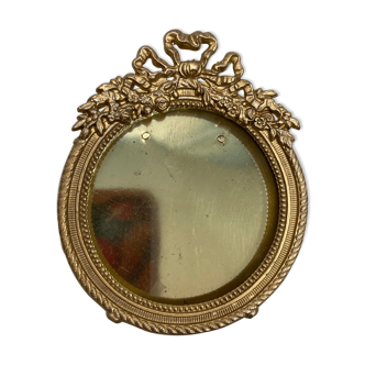 Golden round frame 9cm