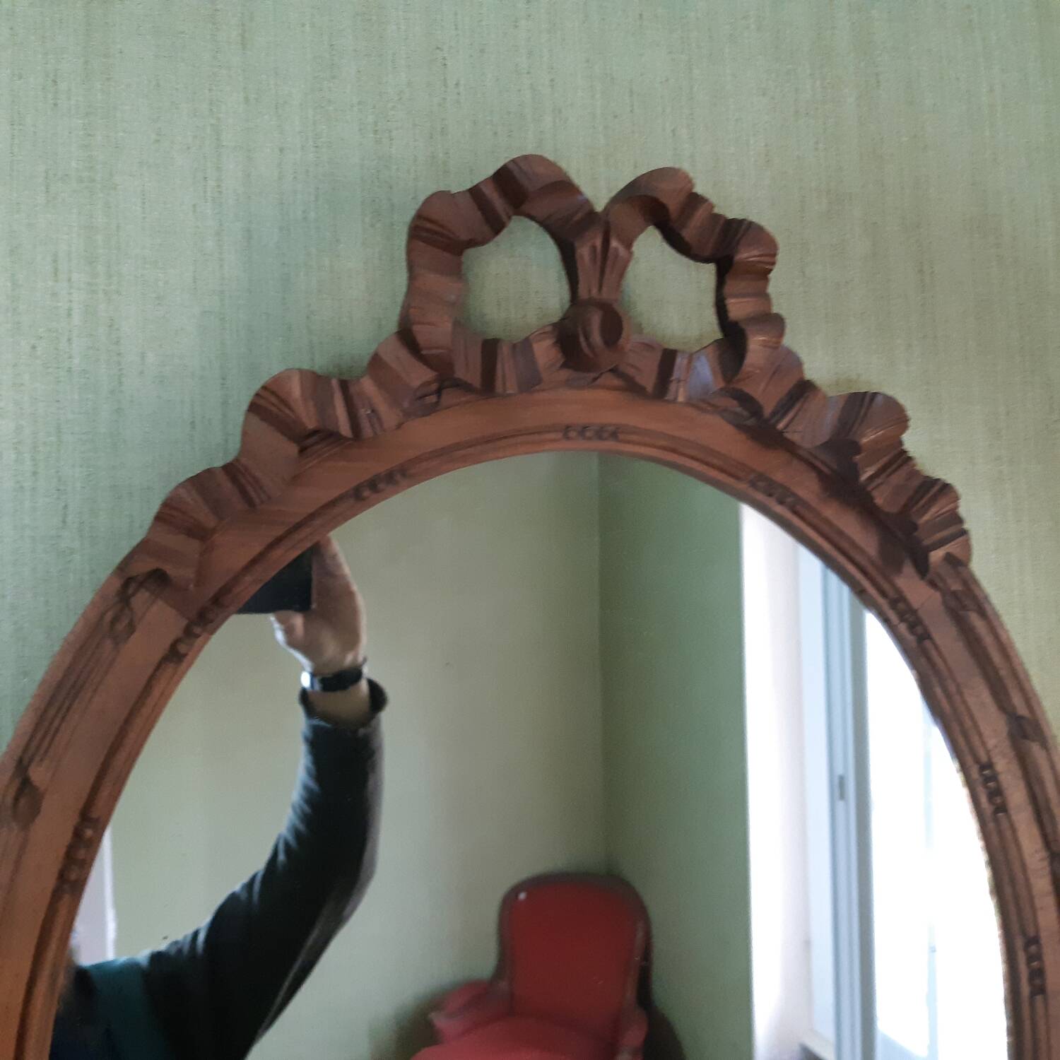 Miroir de style Louis XVI en noyer 80X57