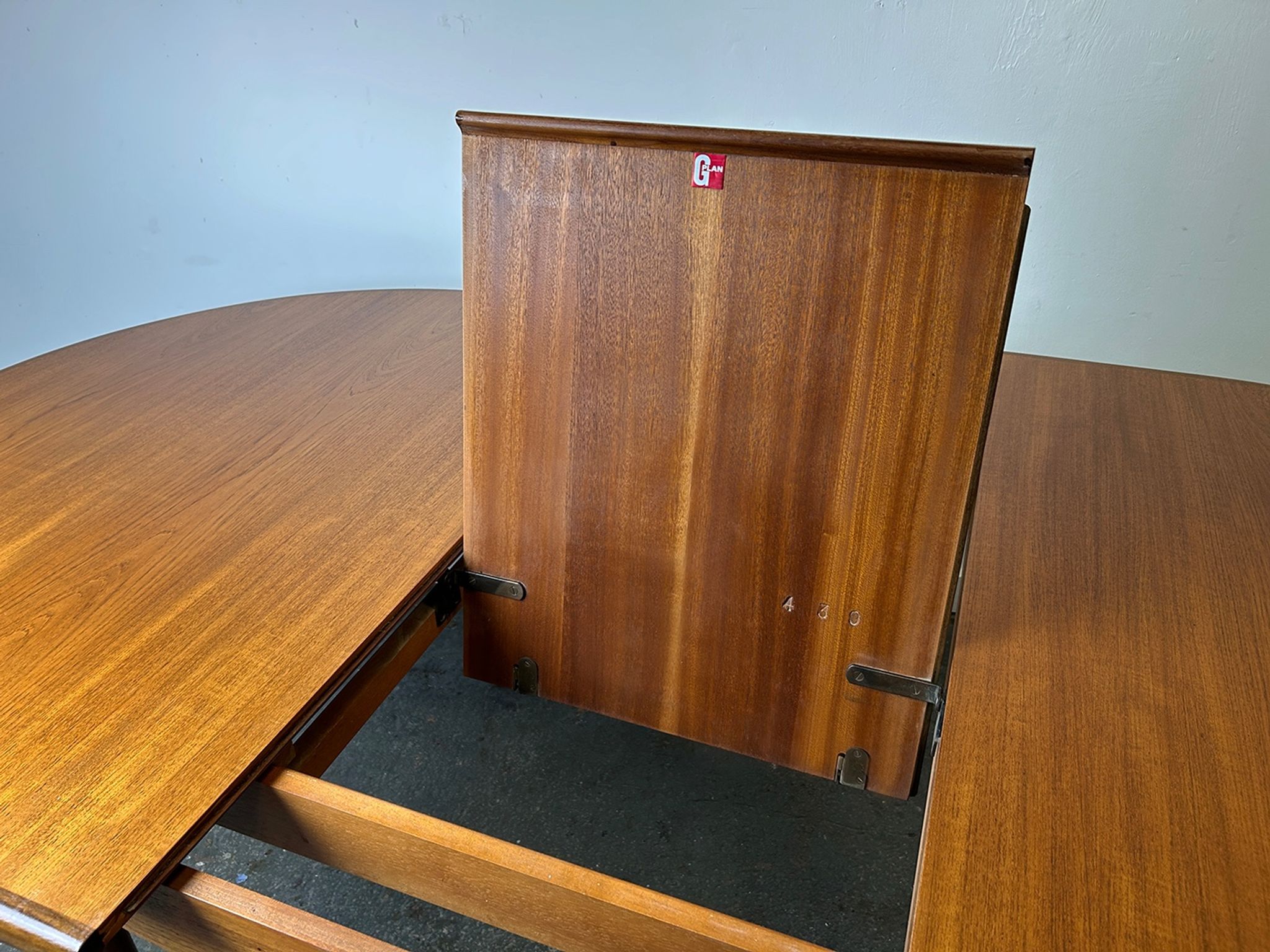 G Plan Fresco Mid Century Teak Extending Oval Dining Table Late 1960s 1970s
