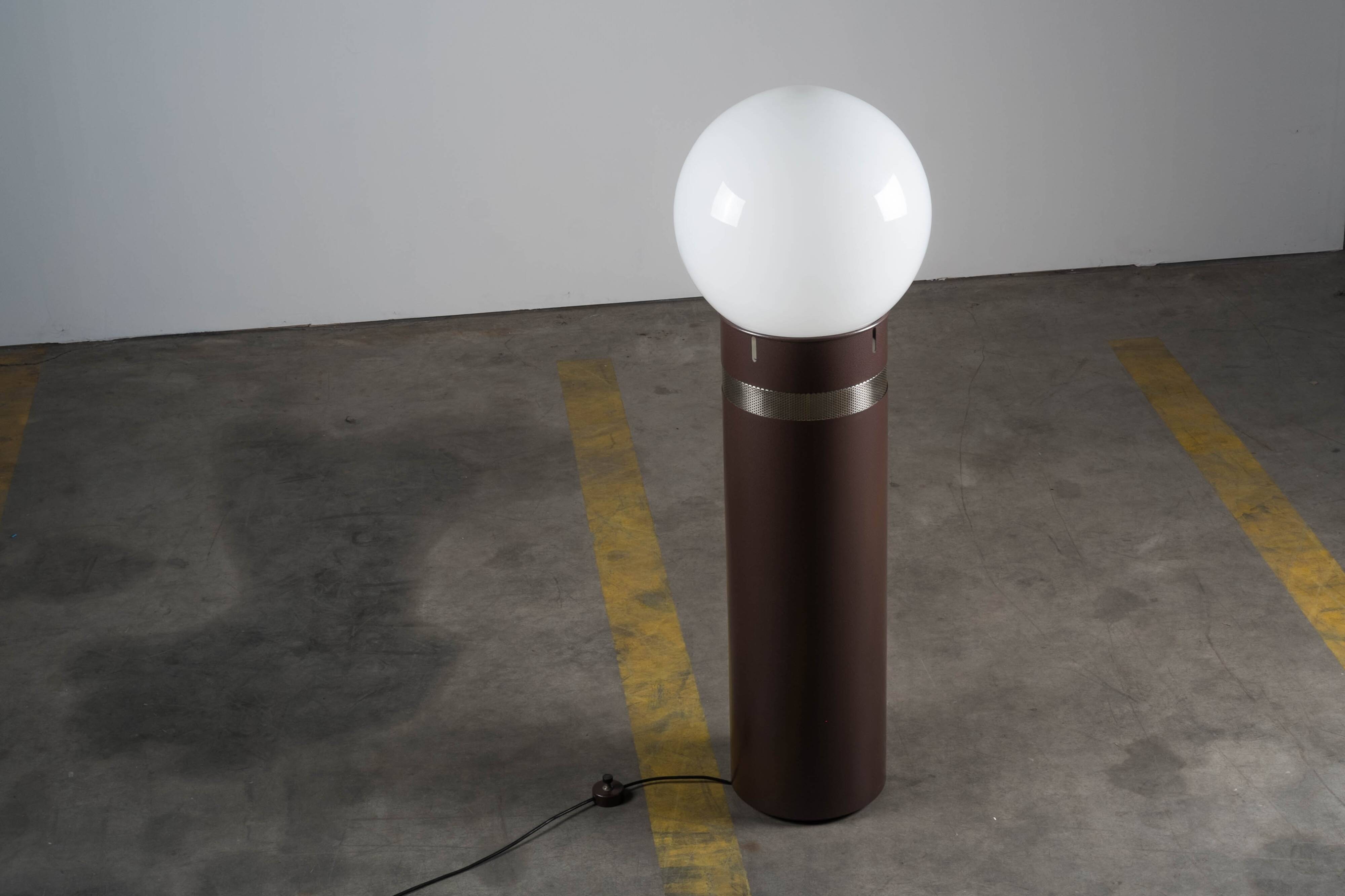 Gae Aulenti - Lampadaire Artemide 'Oracolo'