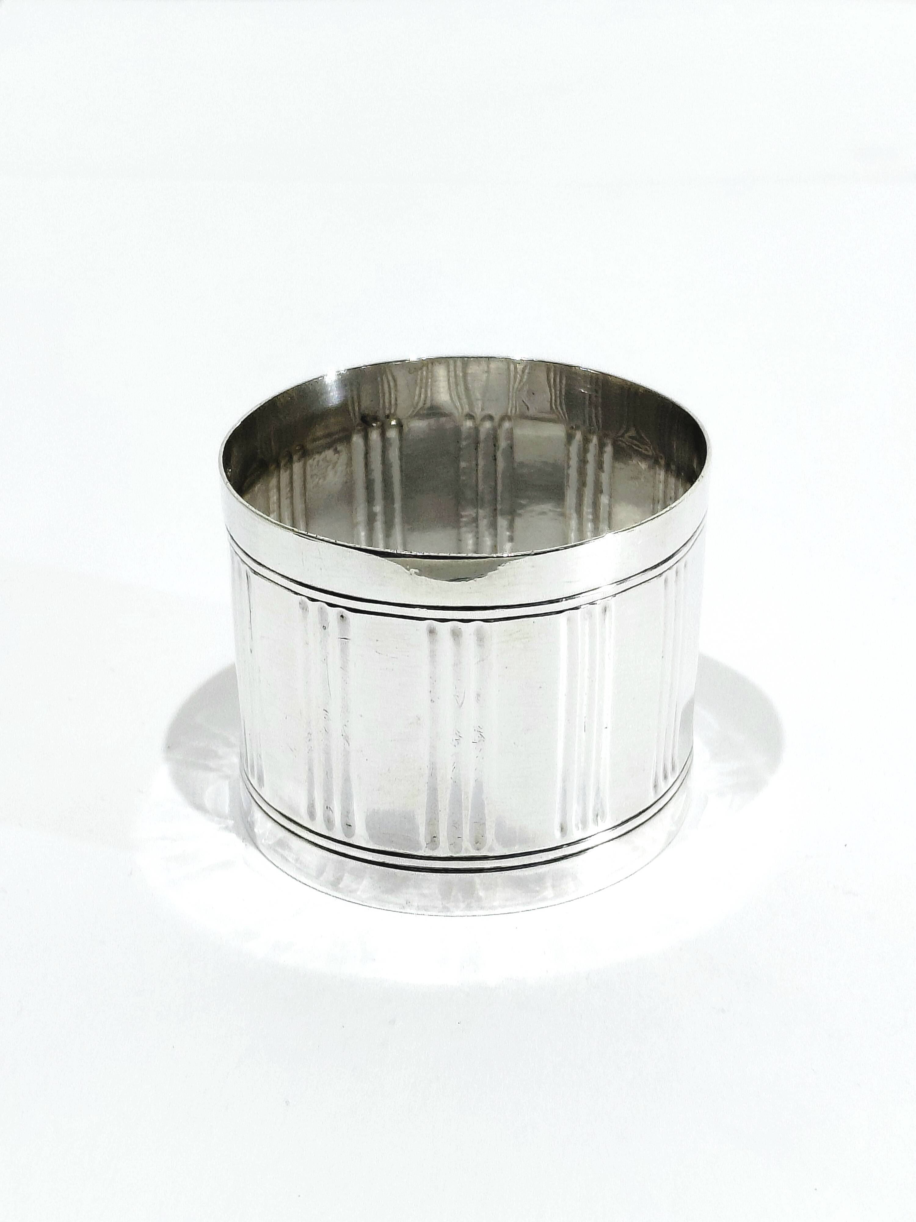Rond de serviette en argent