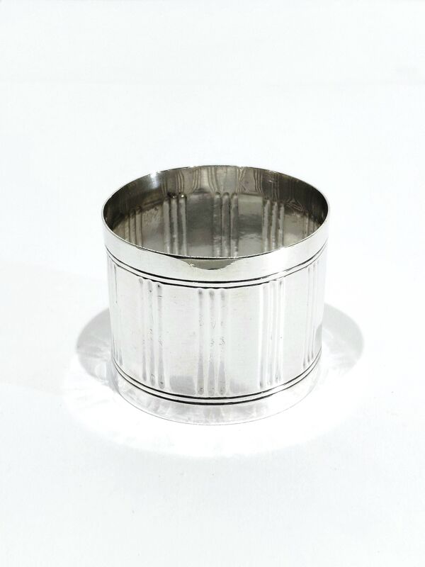 Rond de serviette en argent