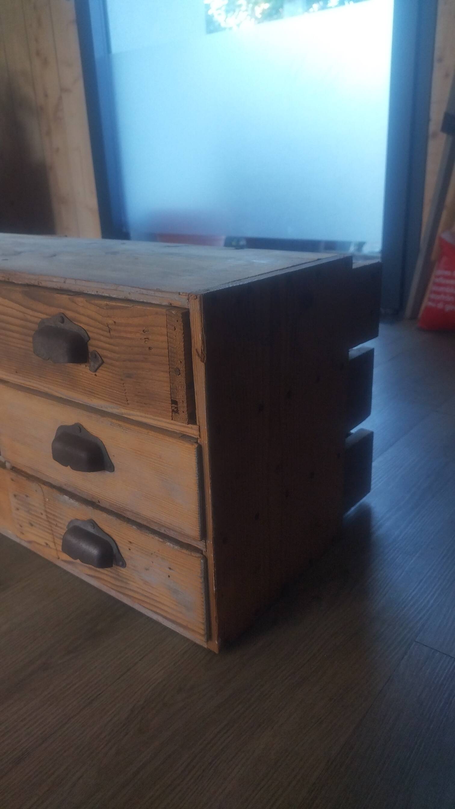 Meuble de métier sablé