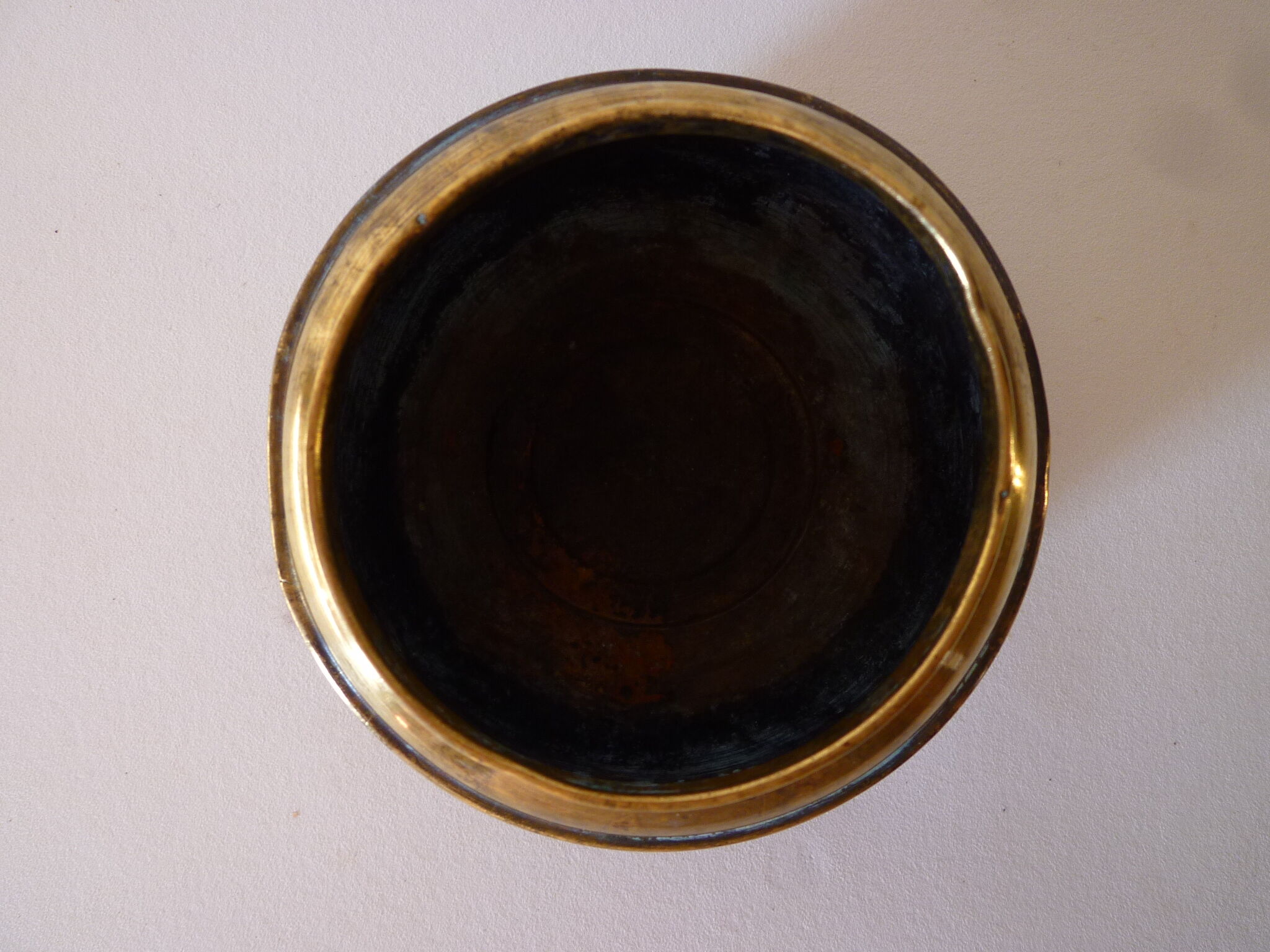Cache pot brass