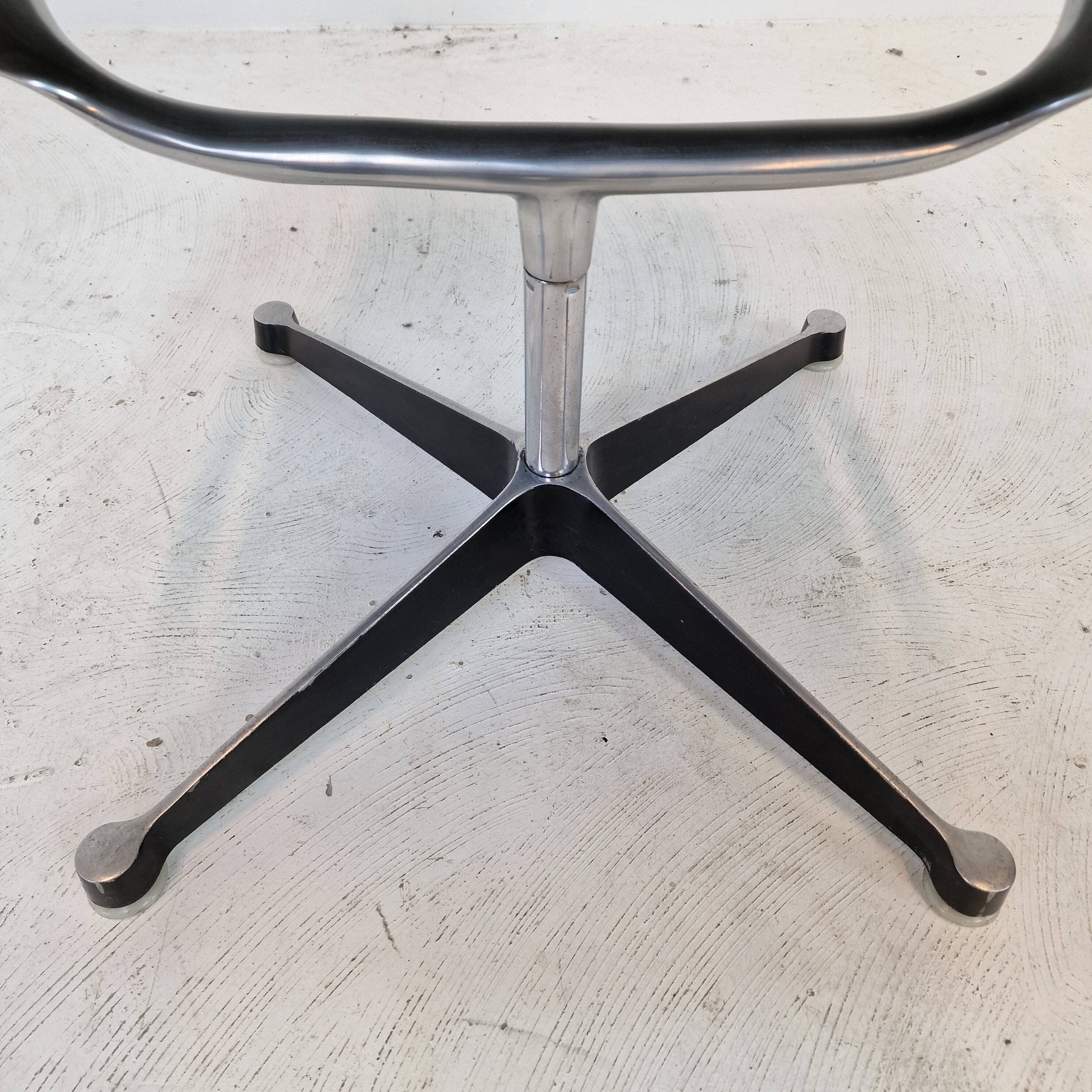 Model EA 116 Chair by Eames for Herman Miller, 1960's