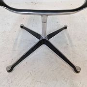 Chaise modèle EA 116 par Eames pour Herman Miller, 1960