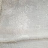 6 old towels 76.5 cm x 66.5 cm