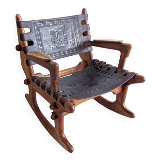 Rocking Chair sculptural par Angel Pazmiño pour Muebles de Estilo 1960