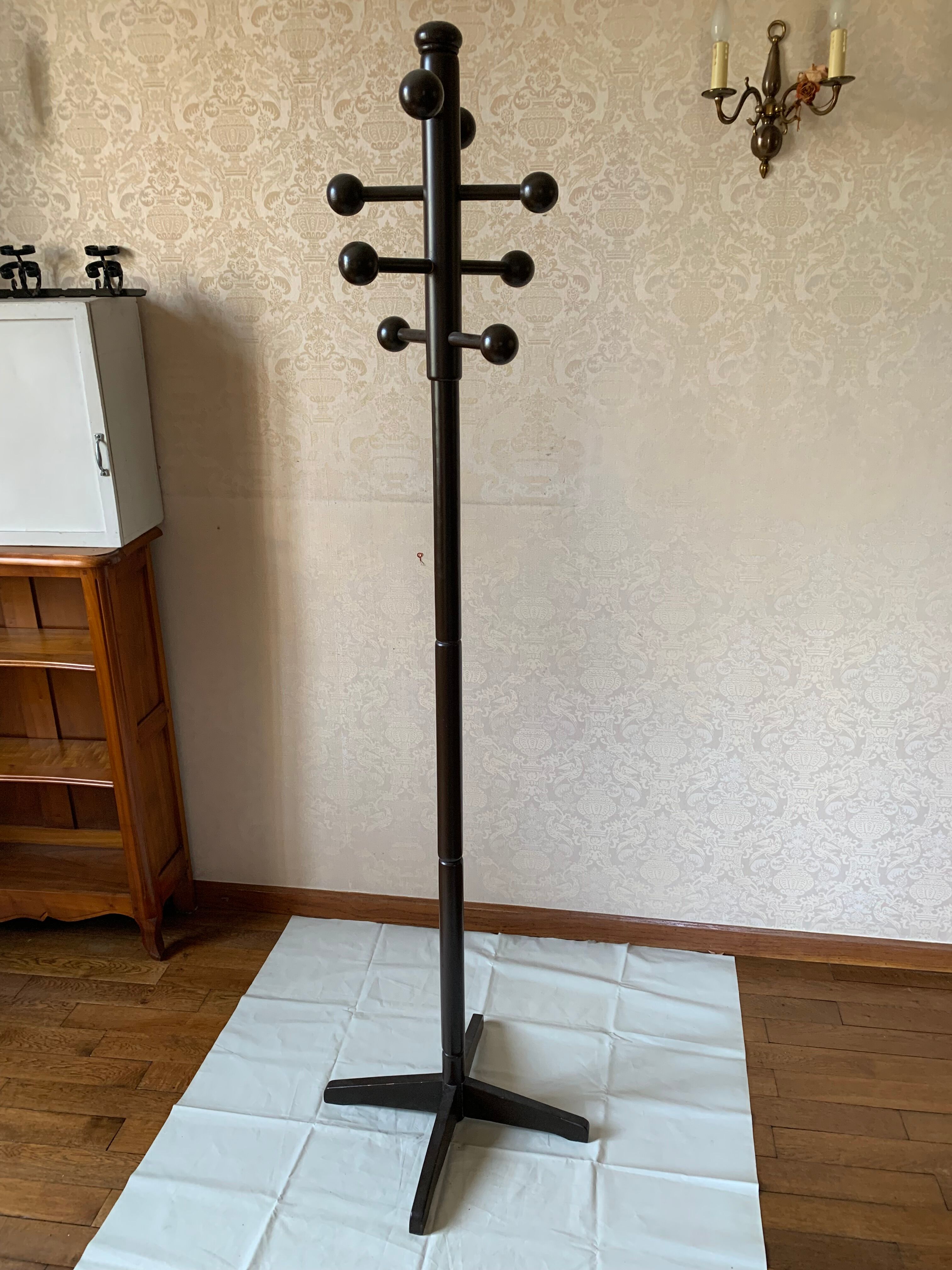 Coat rack year 80