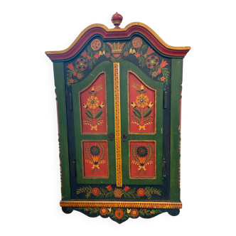 Armoire à suspendre