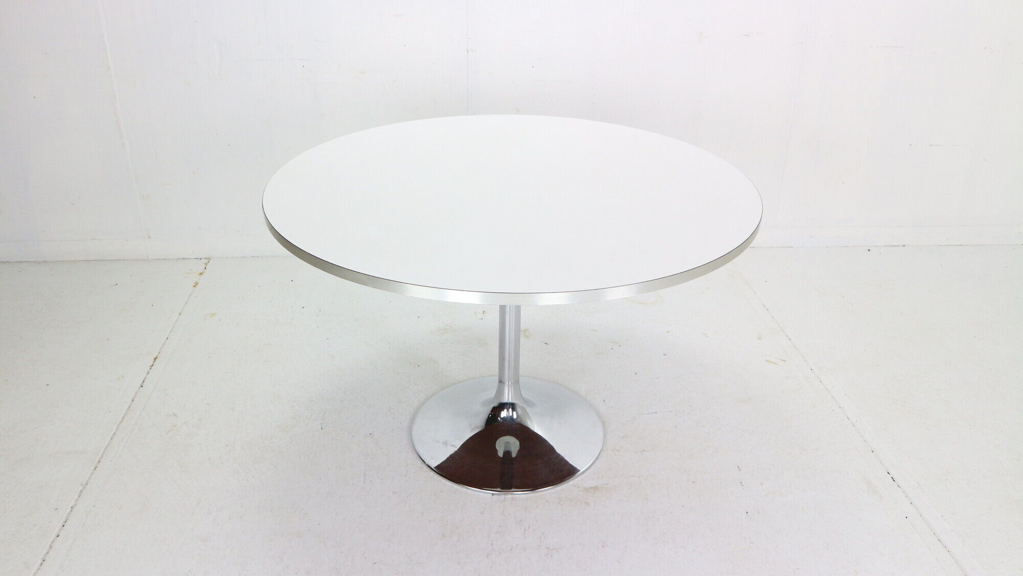 Börje johanson round white & chrome "tulip" dinning table, 1968 sweden