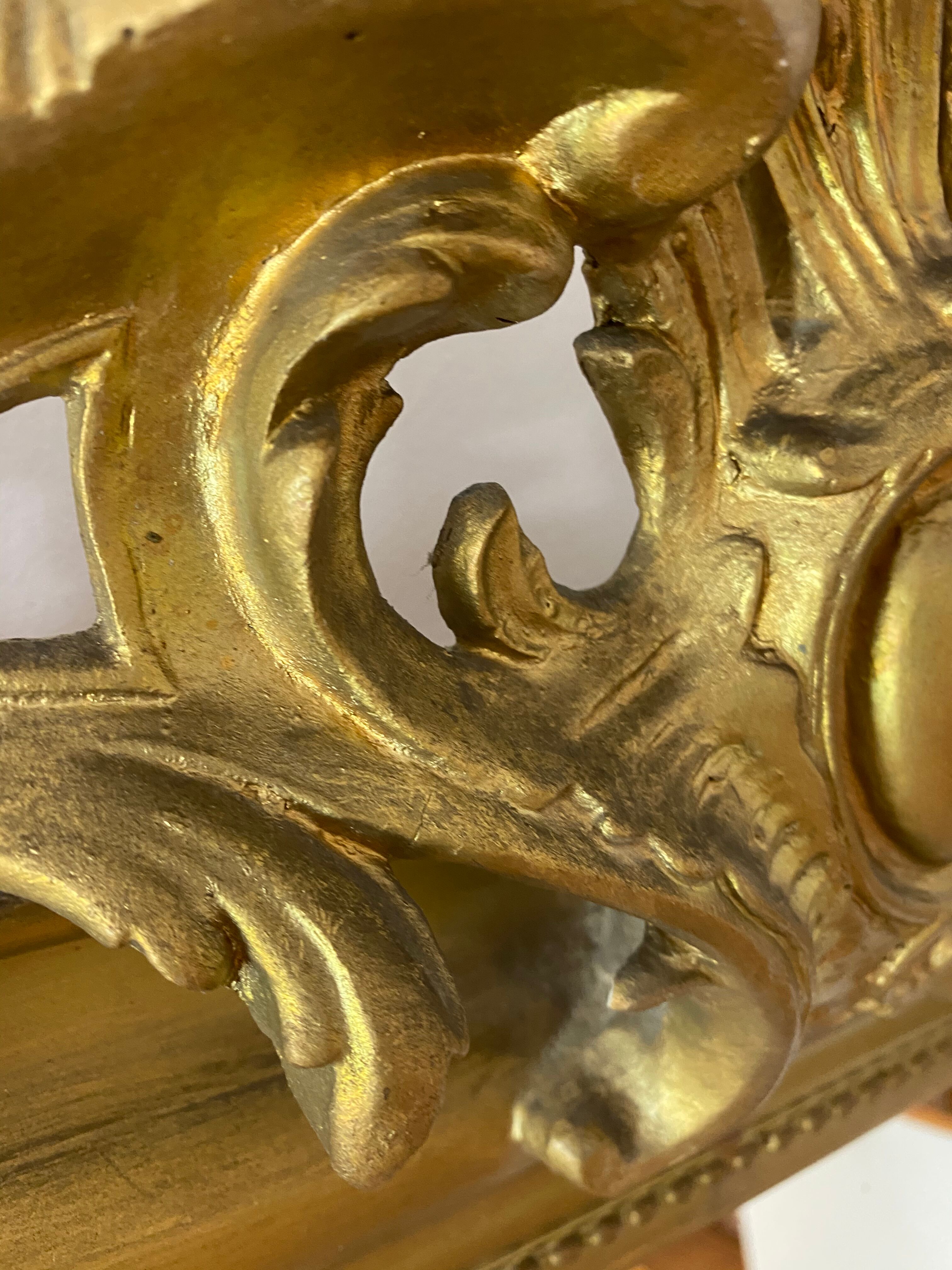 Large mirror with pediment XVIII eme gilded  86x150cm