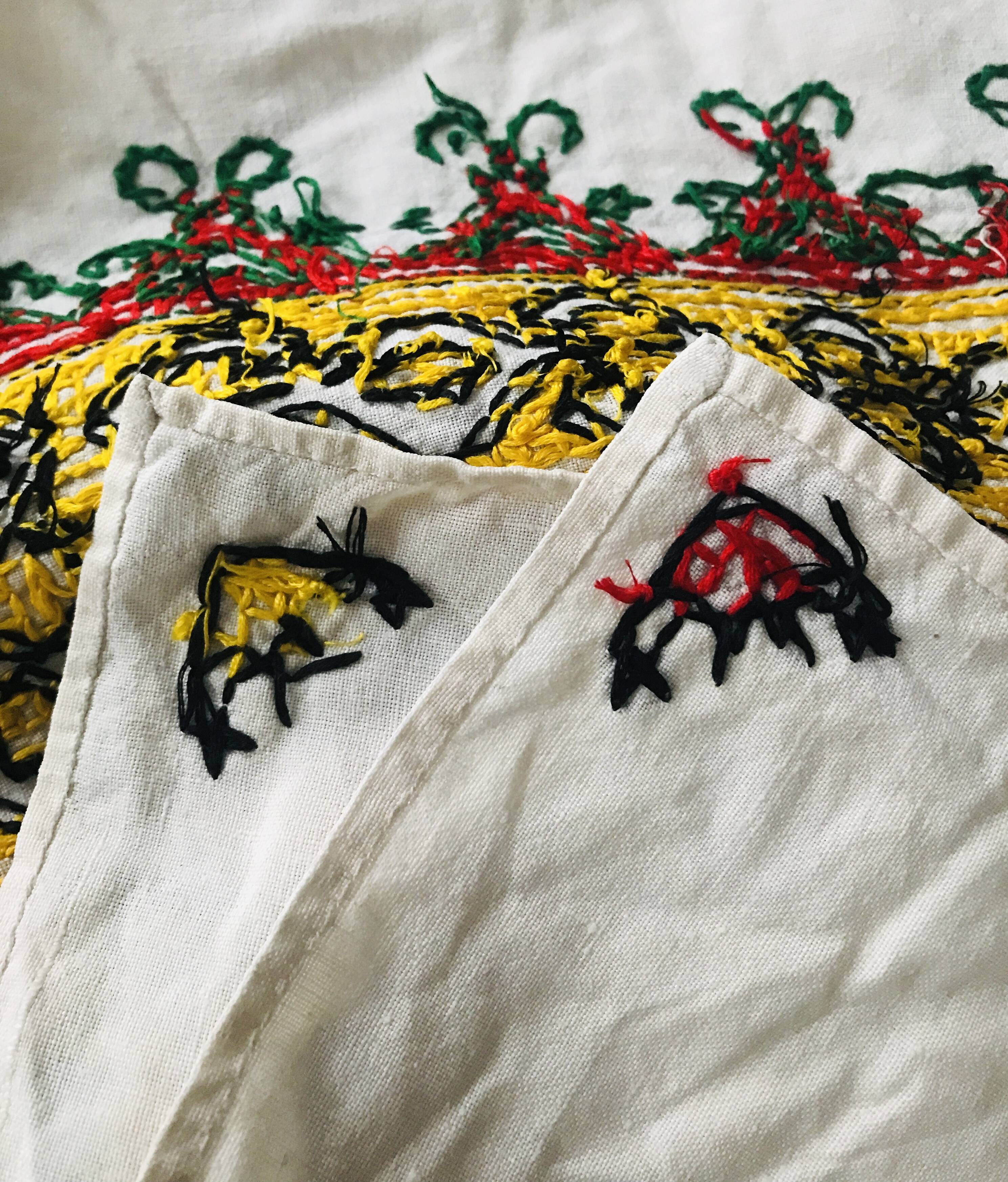 Nappe et serviettes broderies Ukraine