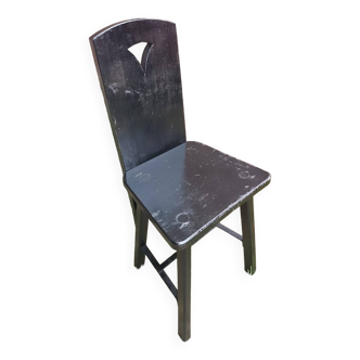 Ancienne chaise alsacienne montagne bois noir dossier forme ajouré vintage #a662
