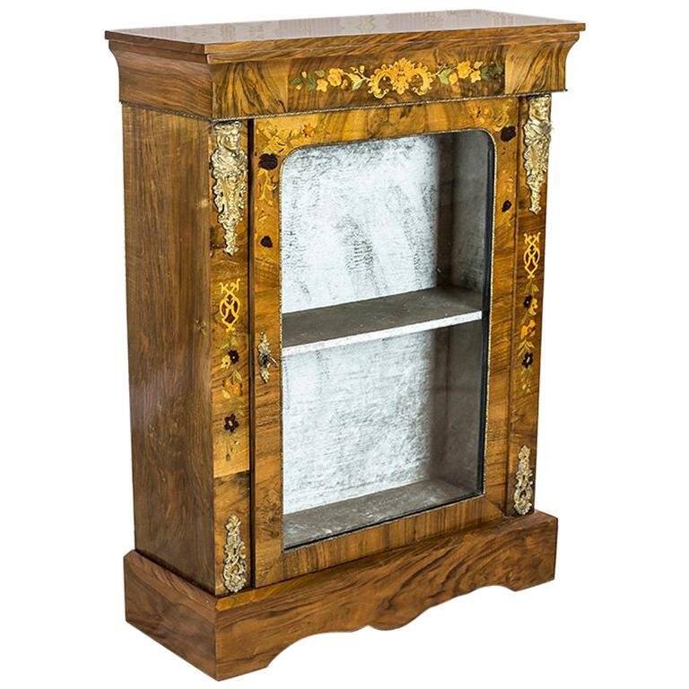 Victorian Cabinet in Veneered Walnut, 1890s