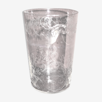 Verre à eau ancien en cristal de Saint-Louis gravé à l'acide 1908