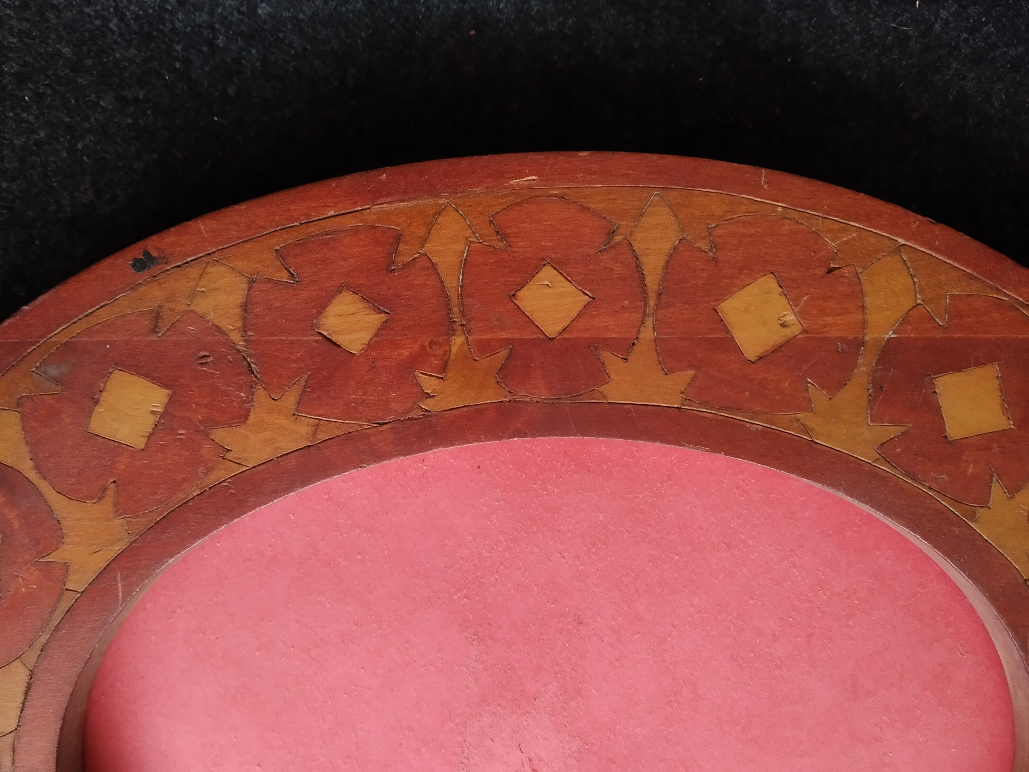 Frame art nouveau wood painted décor 16 cm x 11 cm