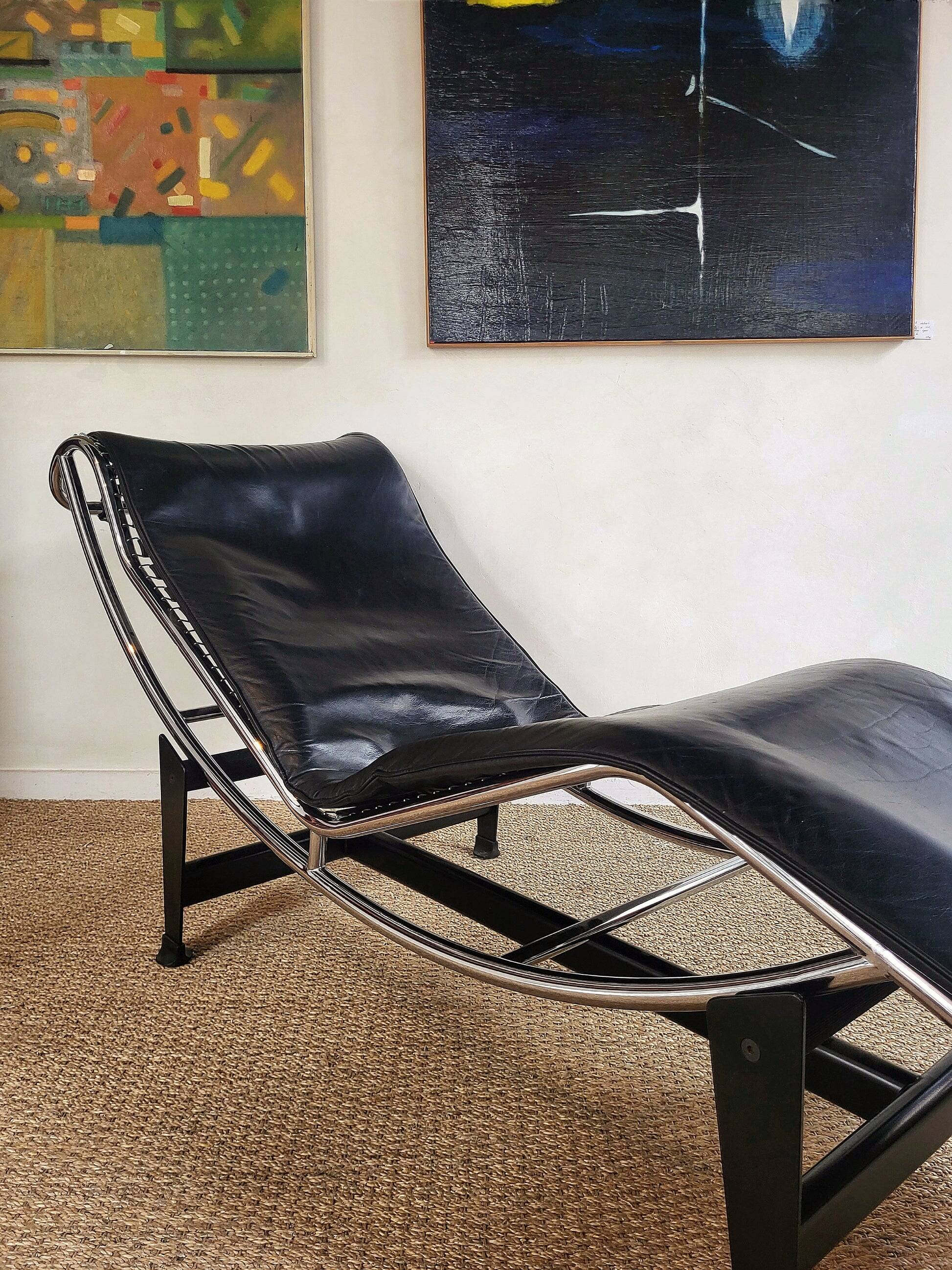 Chaise longue en cuir et acier chromé