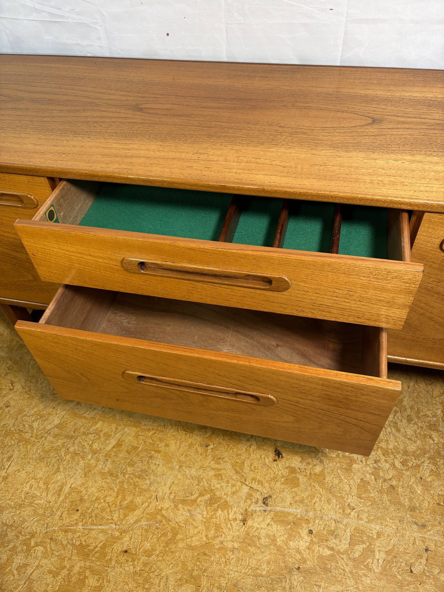 Vintage Retro Teak Sideboard 1960s Mid-Century Engels Danish & Scandinavian