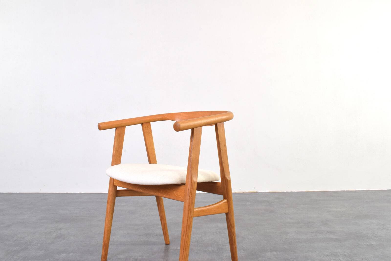Mid-Century Oak Dining Chair by Hans Wegner for Getama, 1970s.
