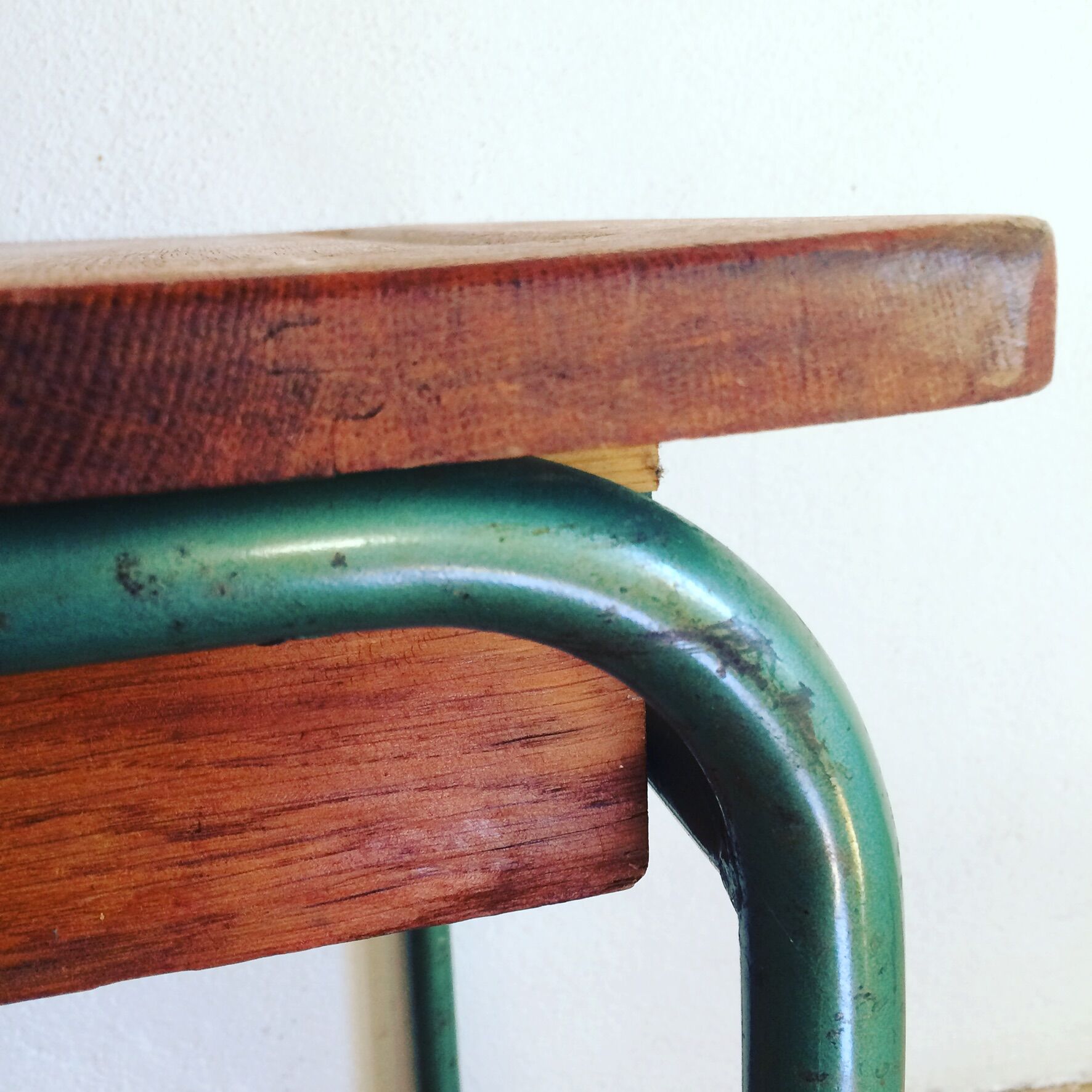 Bureau et chaise vintage des années 50