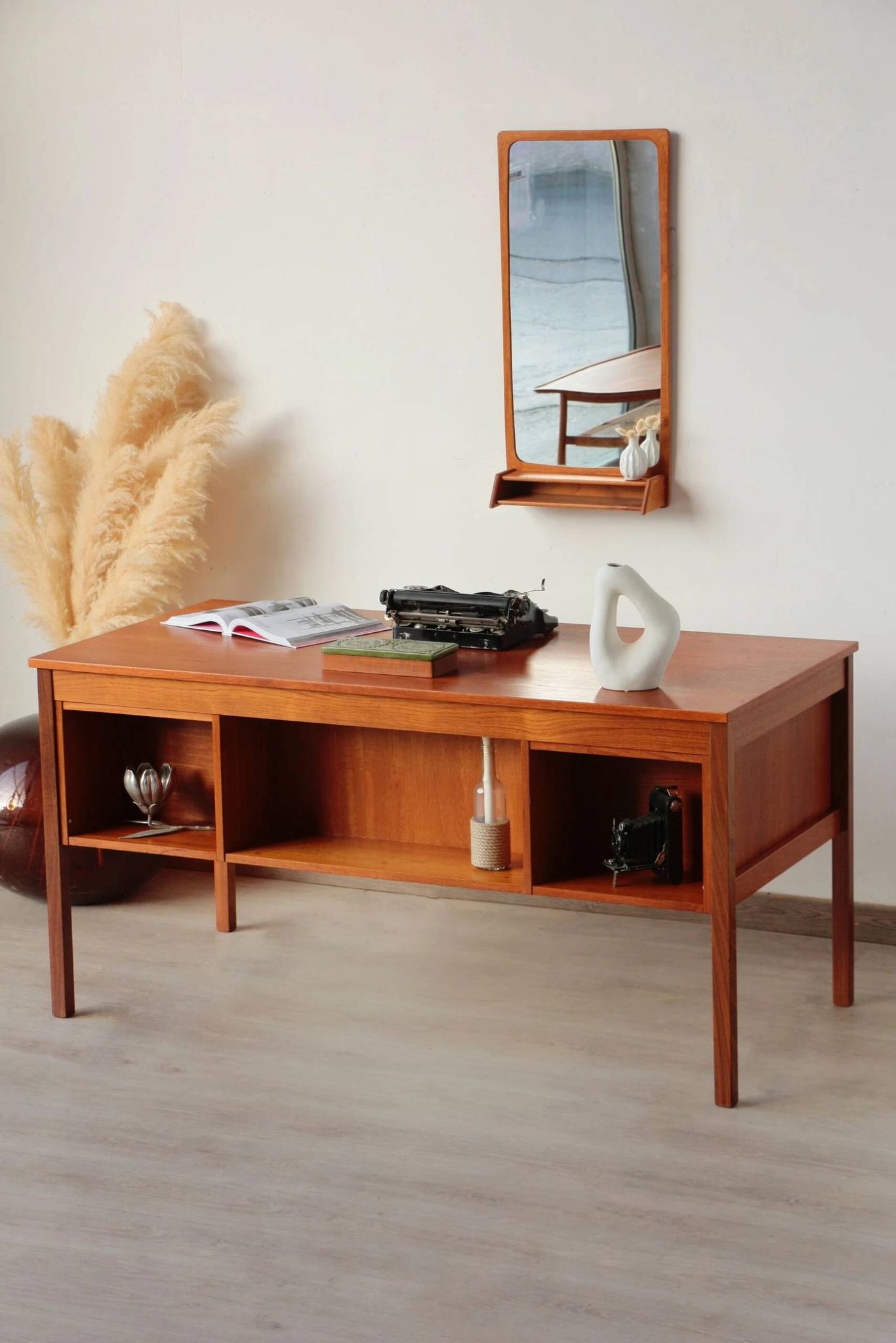 Bureau danois en teck vintage – Domino Møbler (années 60)