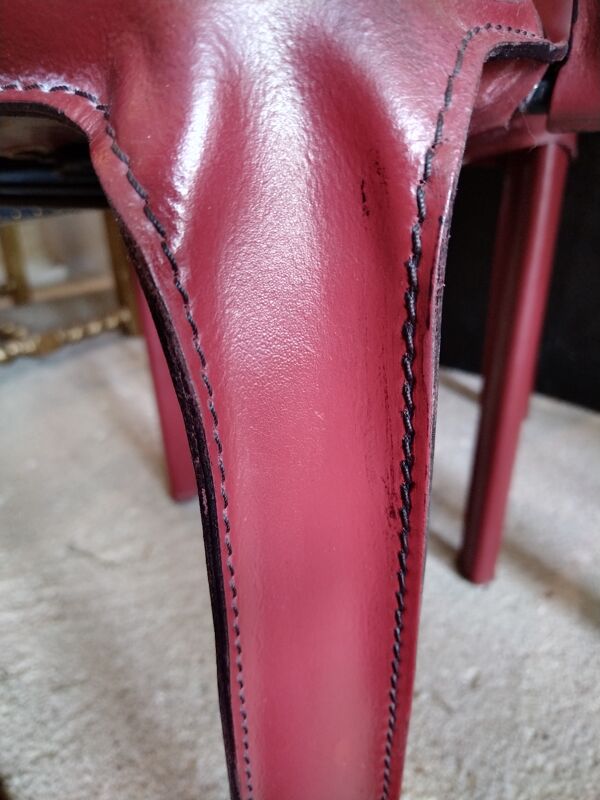 4 chaises en cuir bourgogne