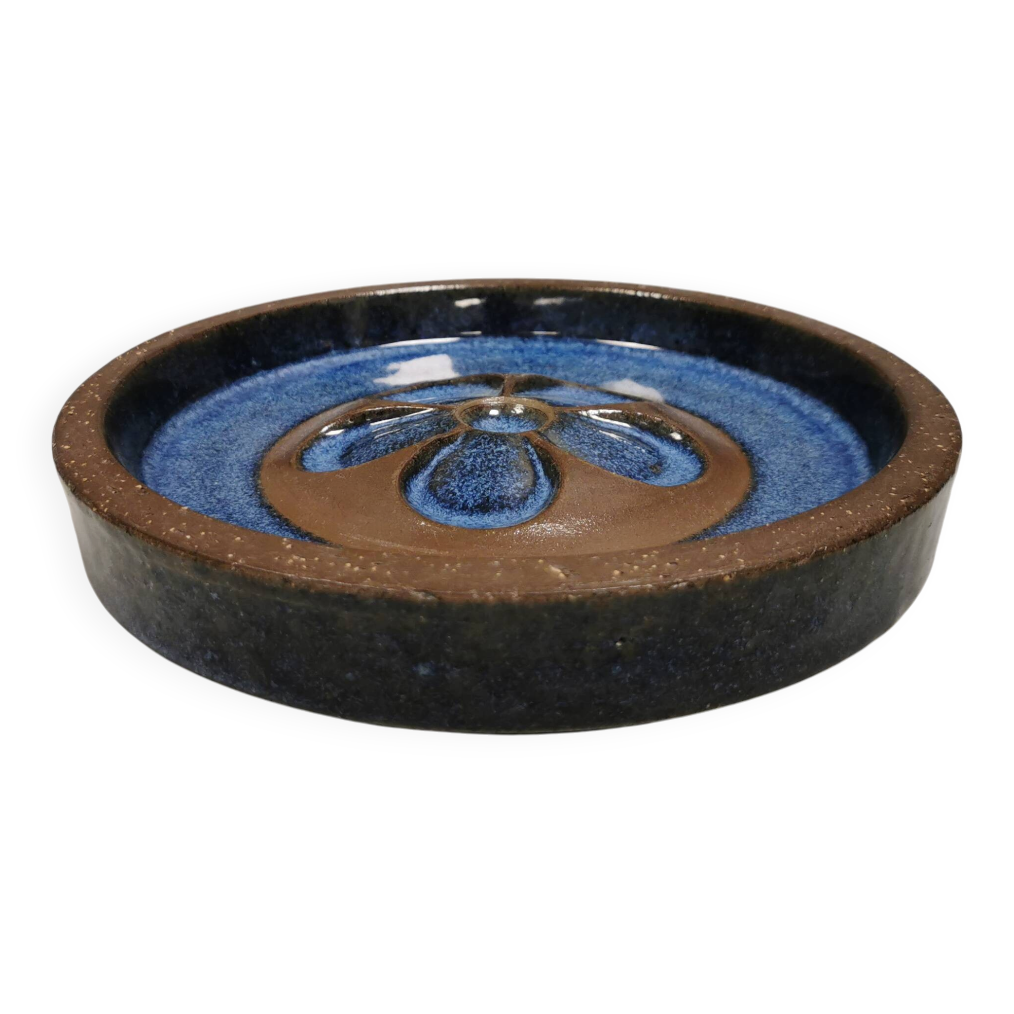 Circular ceramic dish by Marianne Starck (MS) for Michael Andersen, Denmark