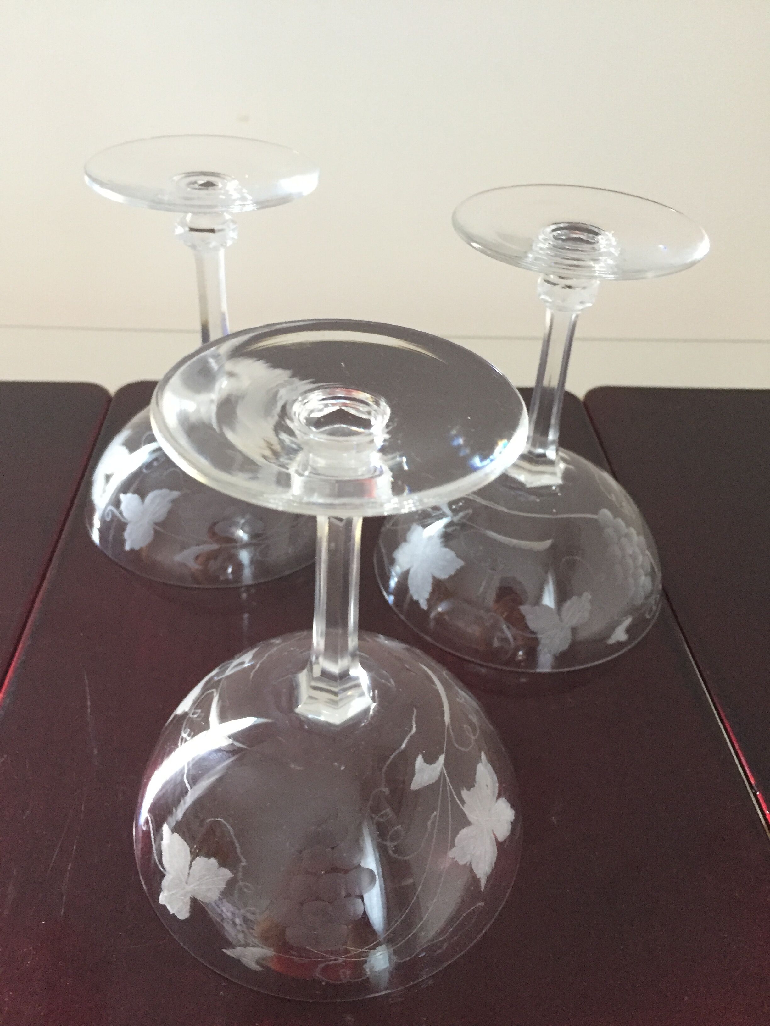 11 cups a champagne in crystal