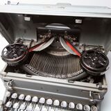 Royal Typewriter 1950 USA