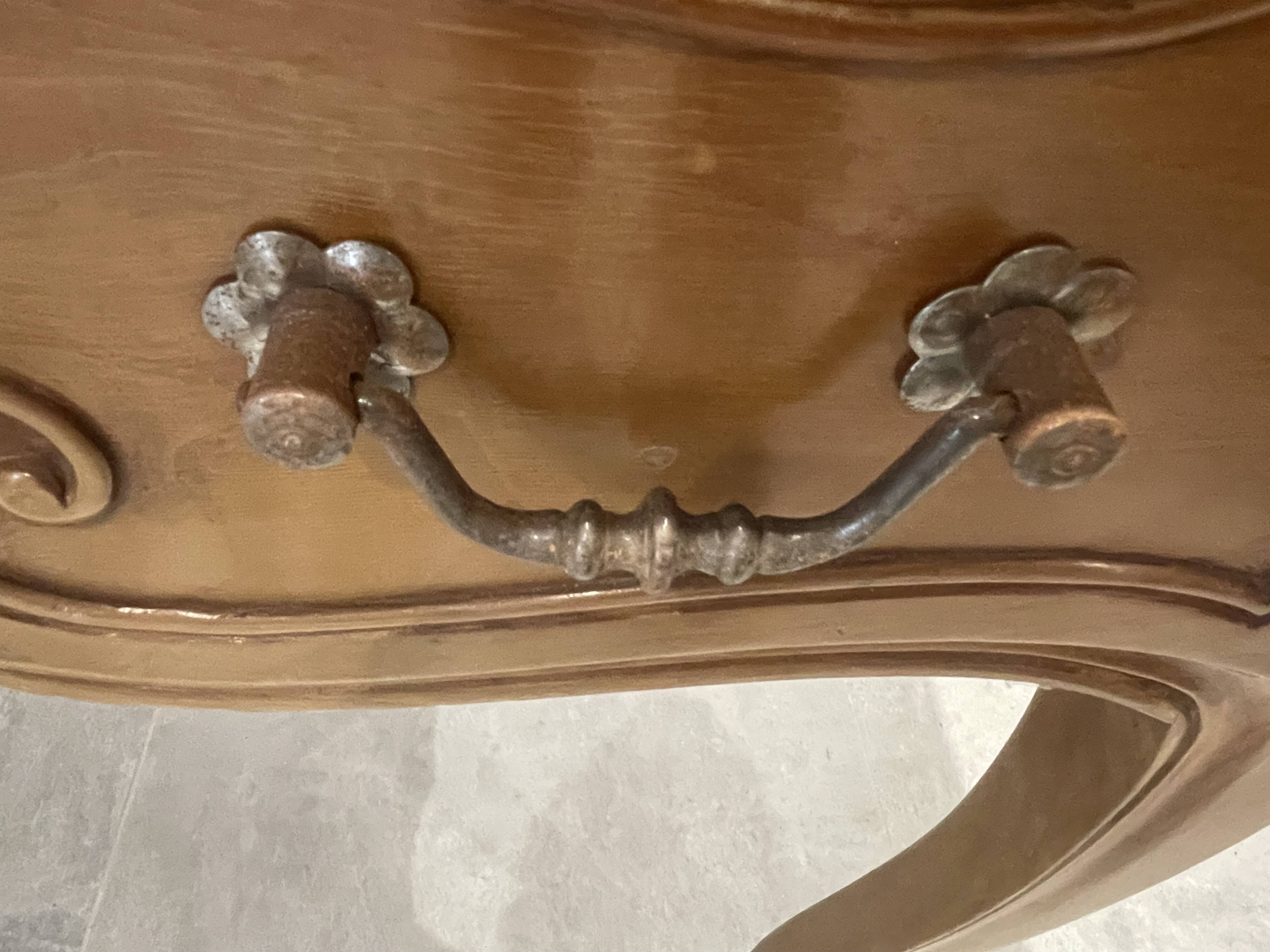 Louis XV style desk, natural wood and marquetry top