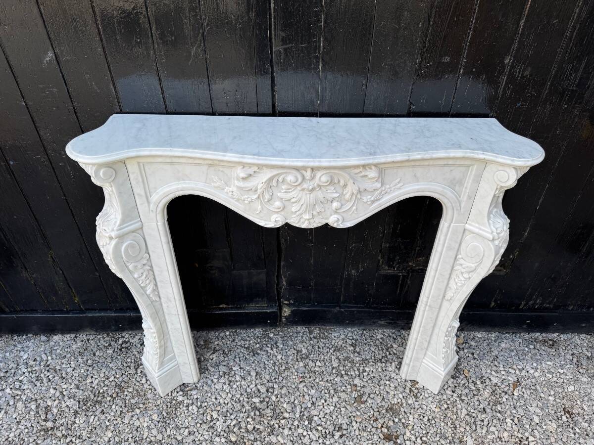 Cheminée De Style Louis XV En Marbre De Carrare, Vers 1980