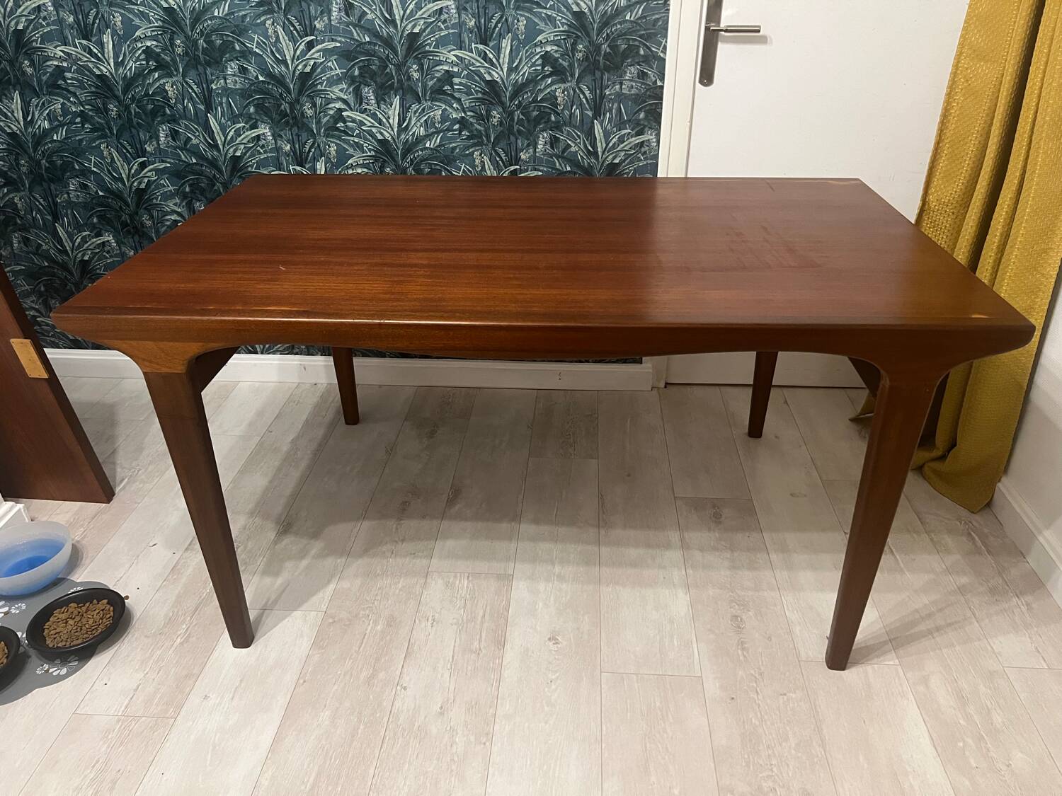 Table à manger scandinave année 60 en teck